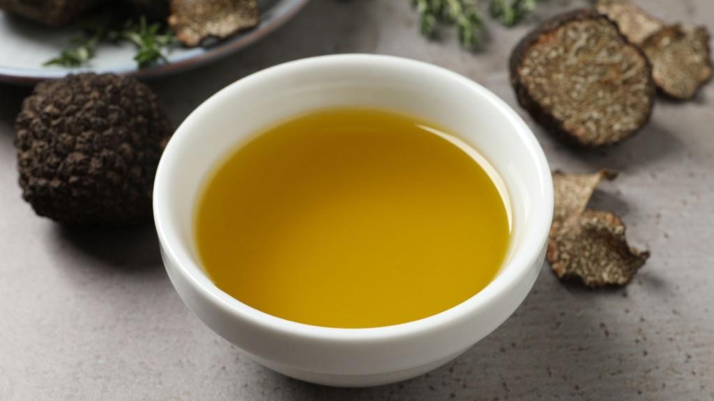 Truffle Oil for Cannabis-Infused Pizza Toast